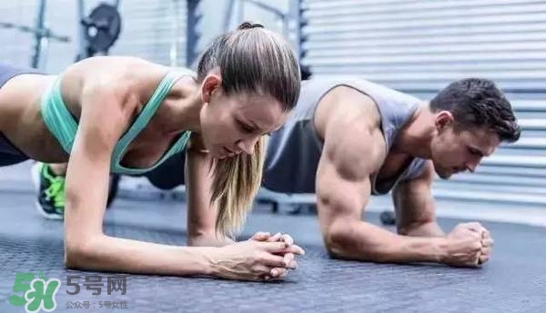 一般人平板支撑能坚持多长时间,长时间做平板支撑会怎么样