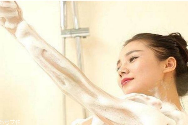 冬天需要用沐浴露吗,冬天可以用沐浴露吗