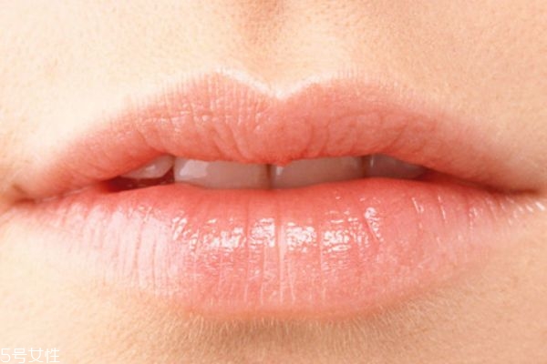 润唇膏可以天天用吗?,药用润唇膏能每天用吗