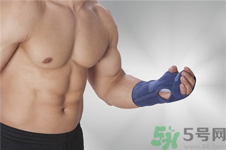 50岁女人怎么保养皮肤,50岁女人怎么保养皮肤不让黑色素沉着不长斑