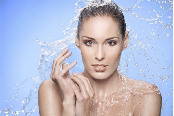 雅顿金胶敏感肌能用么,雅顿金胶适合什么肤质