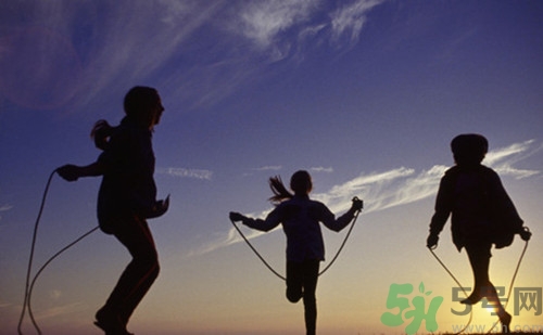 跳绳前后的注意事项,跳绳的时候要注意的事项?