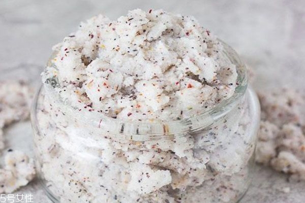 冬天去角质好吗,冬天皮肤干可以去角质吗