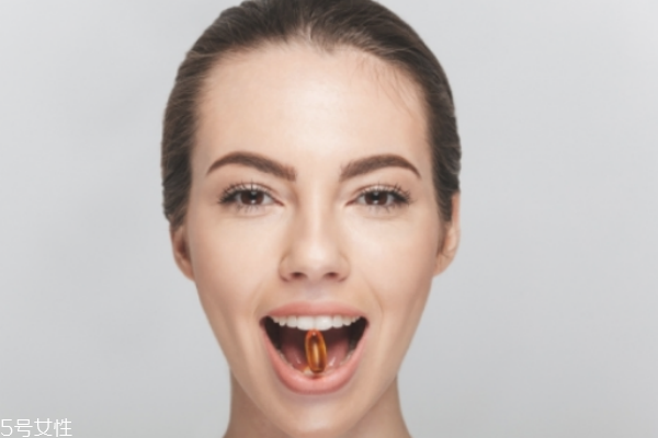 用鸡蛋清去黑头是否真的有效果?,鸡蛋清去黑头有用吗