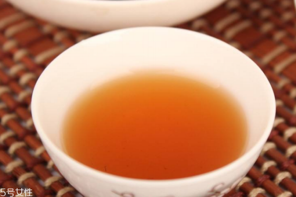 用茶水洗脸有什么好处和坏处,茶叶洗脸的作用和功效 用茶水洗脸有什么好处和坏处,茶叶洗脸的作用和功效