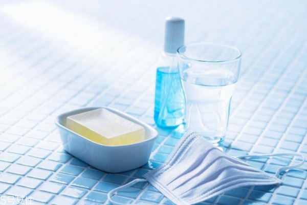 正确使用漱口水,什么情况不能用漱口水