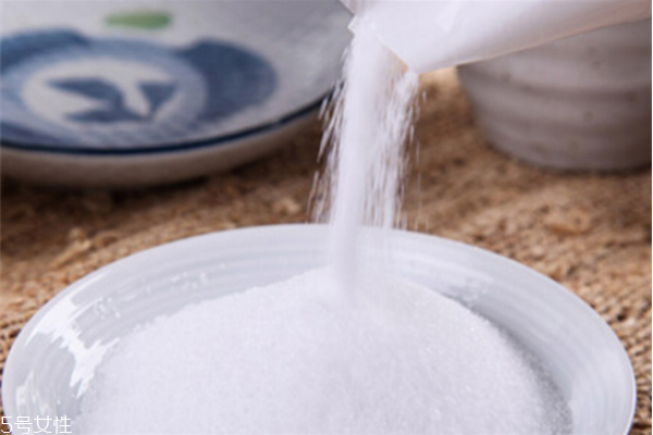 用盐水敷面膜之后用洗吗,敷完盐水洗完可以直接敷面膜吗