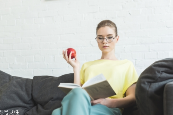 怎样才能让全身皮肤变白,怎样才能让皮肤变好变得白嫩