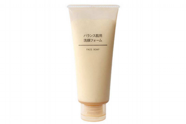 控油洗面奶是什么意思,控油的洗面奶