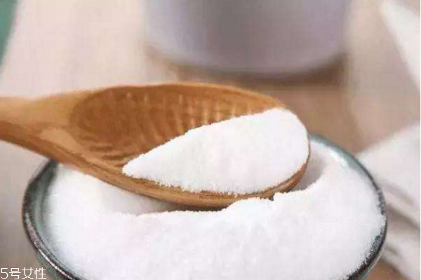 盐水洗脸可以去螨虫吗?,用盐水洗脸能杀死脸上的螨虫吗