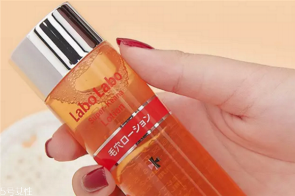 城野医生毛孔收敛水含酒精吗?,城野医生爽肤水含酒精吗