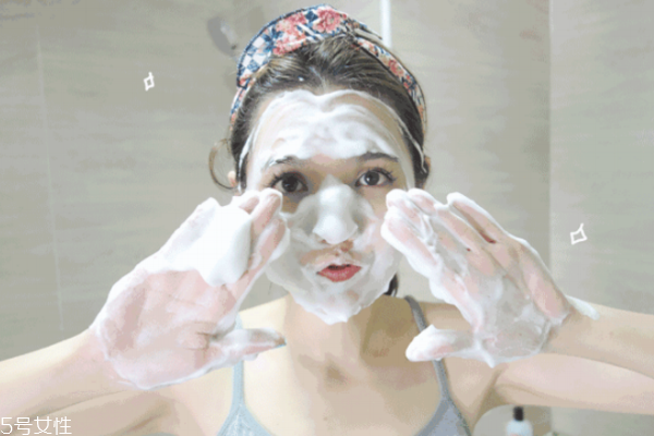 一支洗面奶可以用多久时间,洗面奶一支能用多久