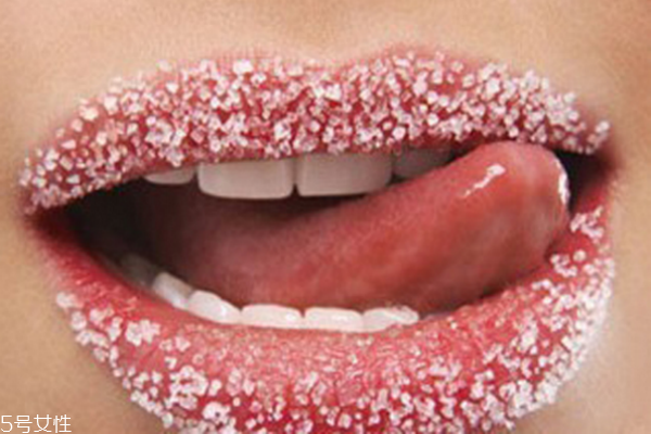 怎么样才能让嘴唇变薄,有什么办法让嘴唇变薄