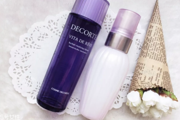 黛珂哪个系列适合混油皮痘痘肌肤,黛珂适合混油皮吗