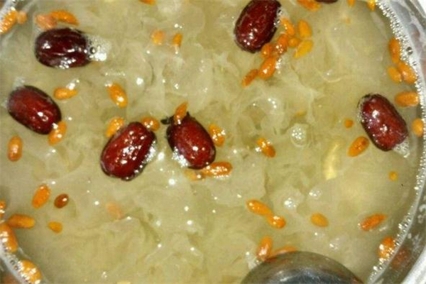 银耳汤多久喝一次好(红枣银耳汤多久喝一次好) 银耳汤多久喝一次好(红枣银耳汤多久喝一次好)