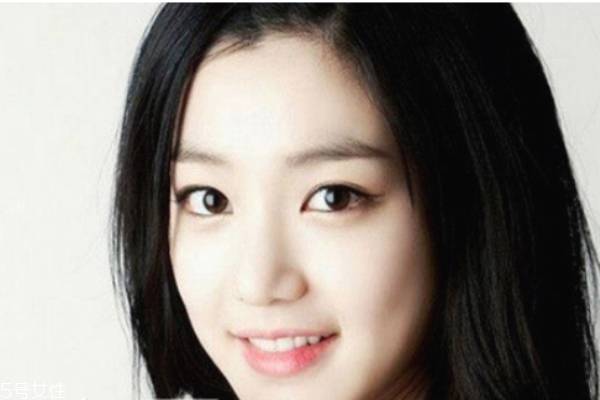 用什么方法消除眼袋效果最好,什么方法去眼袋最快最有效