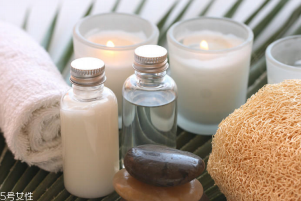 沐浴露假滑是什么成分,沐浴露为什么会假滑