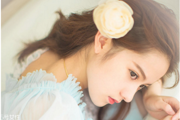 皮肤晒黑了怎么快速修复,夏天皮肤晒黑了怎么样可以恢复白 皮肤晒黑了怎么快速修复,夏天皮肤晒黑了怎么样可以恢复白