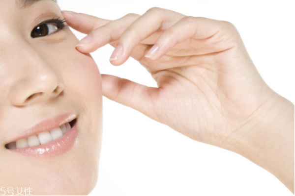 皮肤晒黑了怎么快速修复,皮肤晒黑了怎么快速变白小窍门