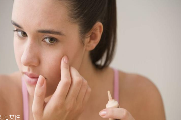 脸暗黄怎么可以变白,脸部皮肤暗黄怎么变白
