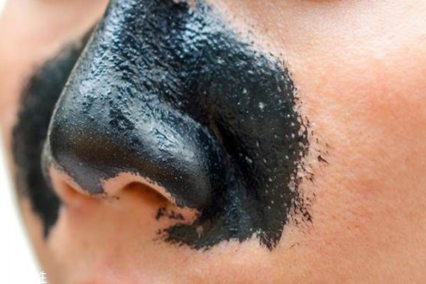 冒白头粉刺怎么回事,冒白头的粉刺