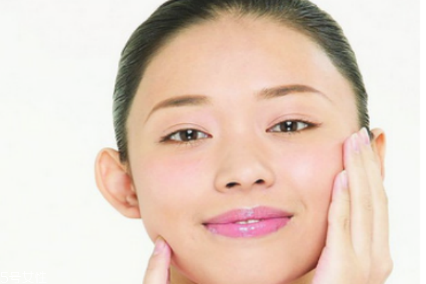 女人过了三十岁该怎么保养皮肤,过了三十岁的女人怎么保养