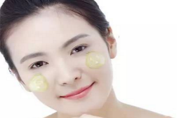女人应该怎样保养才会越来越年轻,四十岁的女人怎么保养才年轻