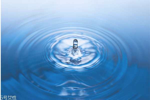 防晒喷雾过期了还能用吗,定妆喷雾过期了还能用吗