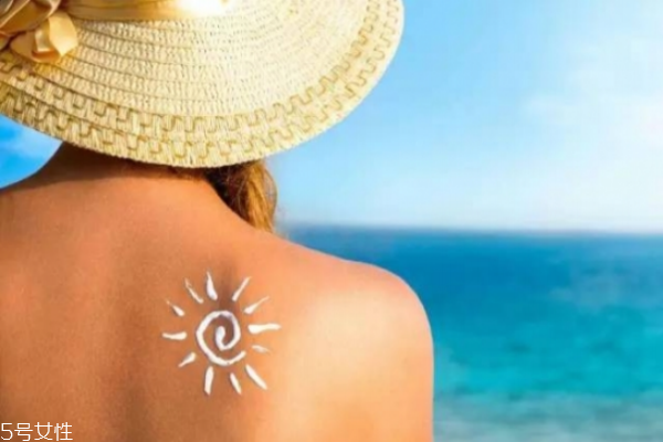 防晒喷雾比防晒霜好吗,用防晒喷雾好吗