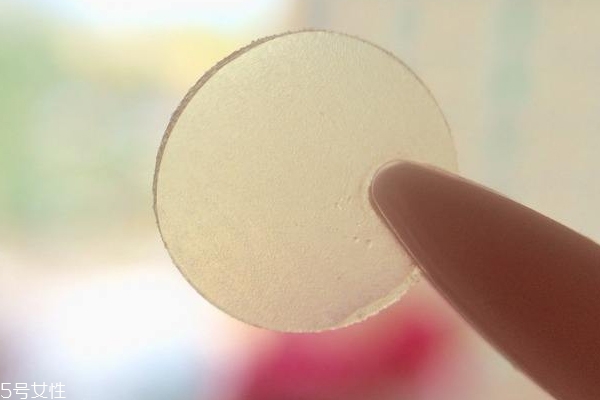 痘痘贴多久换一次,痘痘贴几个小时换一次