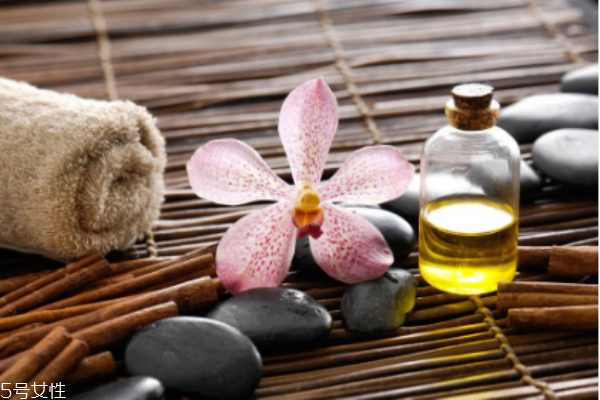 精油擦头发好不好,精油能擦头发吗