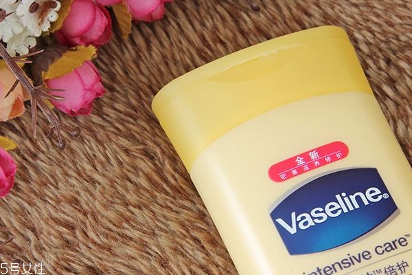 凡士林有什么用处,凡士林哪个牌子好用
