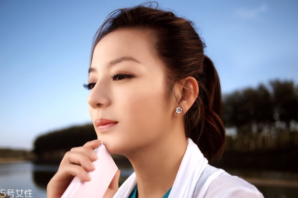 皮肤油脂粒是什么原因,油脂粒是什么 皮肤油脂粒是什么原因,油脂粒是什么