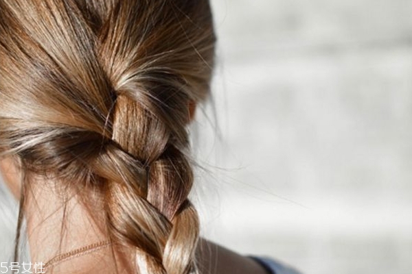 洗不掉的头屑怎么办,为什么头屑洗不掉,有什么办法