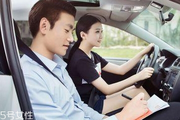 学车怎么防晒,夏天学车还是冬天学车好