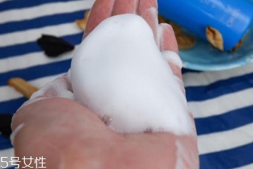 怎么区分是不是油皮,油皮干皮区分