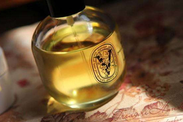 头发精油的功效和作用,护发精油好处 头发精油的功效和作用,护发精油好处