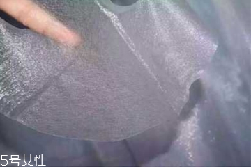 无纺布面膜和蚕丝面膜哪个好,蚕丝面膜好还是无纺布面膜好