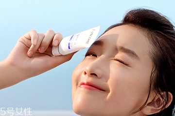 兰蔻隔离乳怎么用,兰蔻隔离乳好用吗