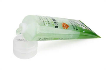 先用爽肤水还是先用凝胶,爽肤水和祛痘凝胶哪个先用