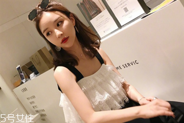 夏天脸上起皮怎么办?,夏天脸上一直起皮怎么解决 夏天脸上起皮怎么办?,夏天脸上一直起皮怎么解决