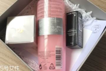 兰蔻粉水是爽肤水吗,兰蔻粉水是爽肤水还是精华水