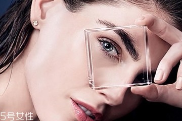 眼霜涂多少合适,眼霜的涂抹范围