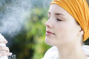 皮肤晒伤脱皮怎么修复,晒伤掉皮后怎么处理