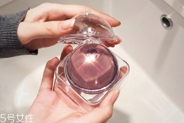 洁面球的使用方法图片,koum洗面奶