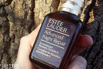 怎么辨别雅诗兰黛小棕瓶真假,雅诗兰黛小棕瓶精华真假辨别方法新版