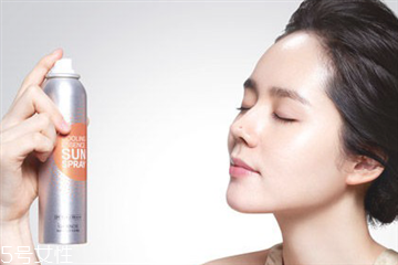 防晒喷雾和防晒霜哪个效果好,防晒喷雾和防晒霜哪个效果好一点