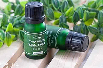 油痘肌用什么精华好,长痘痘用什么精油