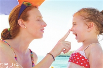 宝宝防晒霜怎么用才正确,宝宝可以用防晒霜吗