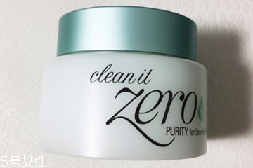 油性皮肤适合用卸妆膏吗,油性皮肤用卸妆油好还是卸妆膏好